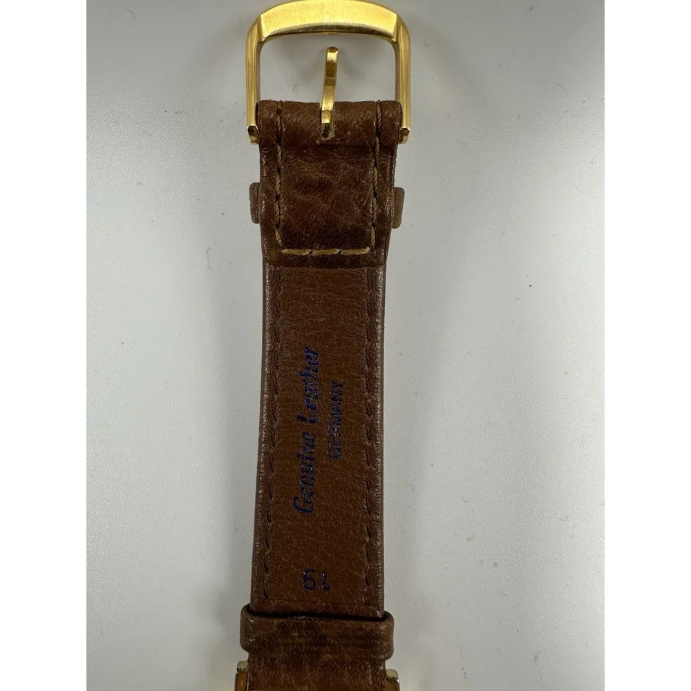 Sheffield MOP Ladies Watch New Battery 33MM 7.75